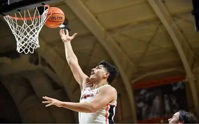 یک ایرانی به تیم بسکتبال کالج اوکلاهما استیت پیوست