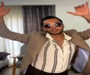 آواز شاد؛ آقاهه ادای نمایشگاه ماشین دارا رو عجیب تقلید کرد معلومه زاویه داره باهاشون!