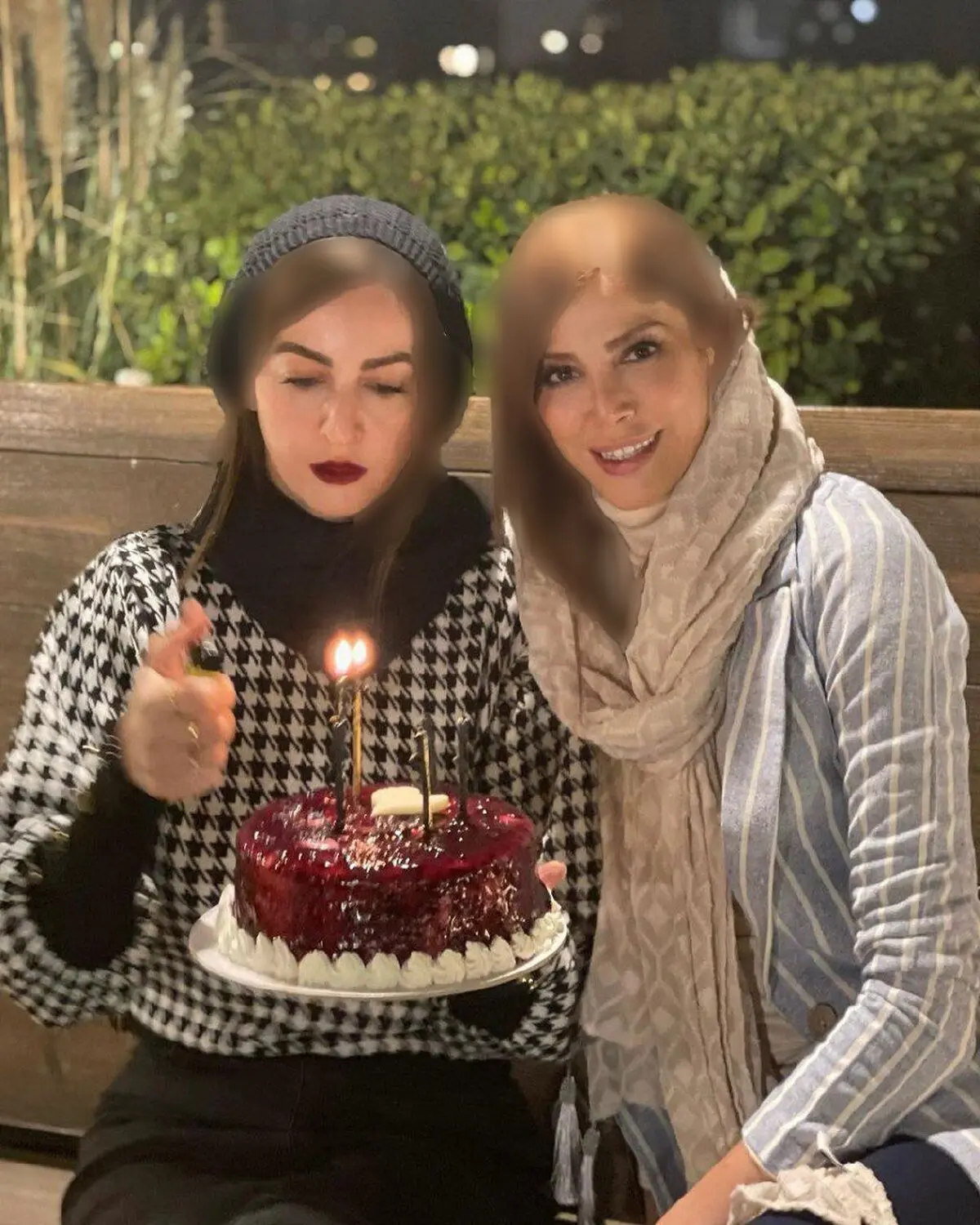 شقایق دهقان