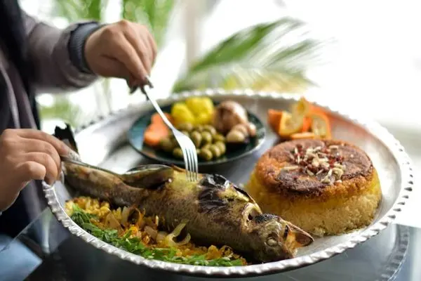 ماهی شکم پر