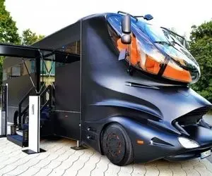 ماشین های لوکس؛ وقتی وارد این اتوبوس میشی از بس لاکچریه انگار تو هتل 5 ستاره ای