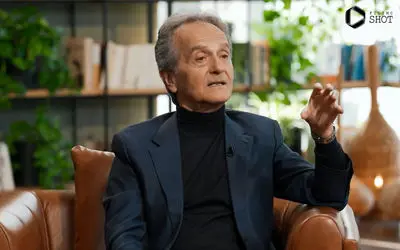 آواز تولد؛ شکل گیری آهنگ تولد که گره خورده با به دنیا آمدن پیکان از زبان روحانی