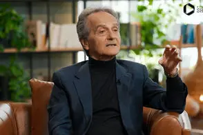 آواز تولد؛ شکل گیری آهنگ تولد که گره خورده با به دنیا آمدن پیکان از زبان روحانی