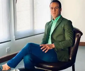 واکنش تند علی کریمی به حواشی قبض برق نجومی اش