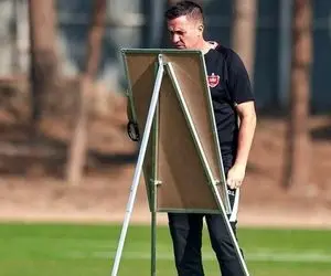 اوسمار چه زمانی به پرسپولیس لیست خرید می‌دهد؟