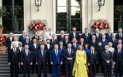 ملکه هلند در پخش زنده ادای ترامپ را درآورد؟ +ویدیو