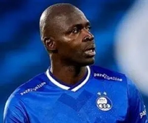 فرهادمجیدی به انتظار مهاجمش نشسته است