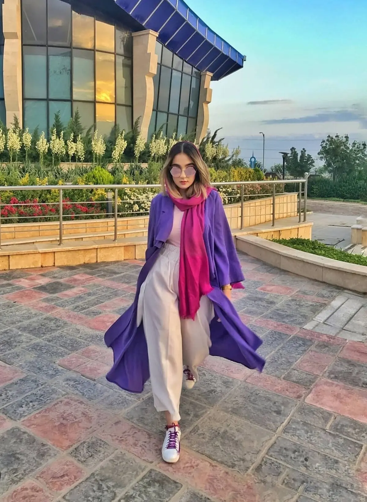 استایل درجه یک با ترکیب رنگی های سرخابی