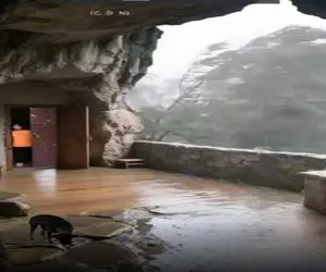 معماری خلاقانه؛ کوهو با تجهیزات پیشرفته شکافت خونه غاری ساخت بمب و بوران تکونش نمیده