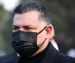 اشک علی دایی در خاکسپاری علی انصاریان