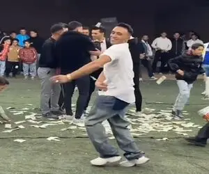 آواز شاد؛ من از رقصش خوشم نیومد مرد باید مردونه تر و باوقارتر برقصه، نظر شما چیه؟