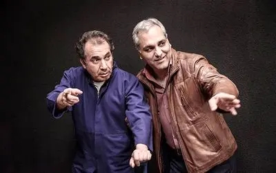 سکانس خندان/زهتاب به چه نازی از لای موهاش سنجاق در میاره سیامک و مدیری پاچیدن از خنده