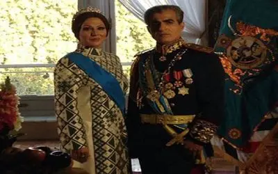 سفر به ایام قدیم سال 1338؛ حرکات عجیب «فرح» و «محمدرضا پهلوی» در حال بازی والیبال