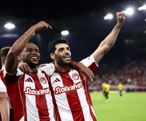 لحظه ماندگار المپیاکوس؛ تحسین طارمی توسط ال‌کعبی 