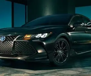 تصاویر شگفت انگیز از شبگرد 2022؛ نسل جدید تویوتا آوالون 