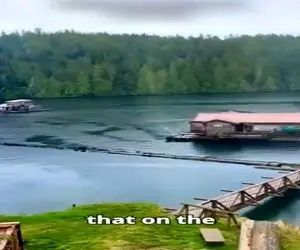 معماری خلاقانه؛ خونه قایقی ساختن هوس میکنن برن دریا خونه رو میزنن زیربغل با اون میرن