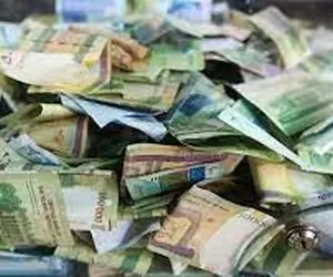 پایه های بورس روی تورم قرار دارد/ / اقتصاد ایران در حال کوچک شدن است/مگر می شود بدون اصلاح اقتصاد حال بورس را خوب کرد؟!