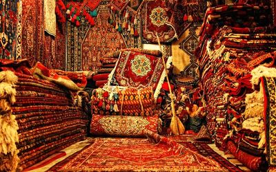 (عکس) ‏سانسور عجیب و غریب در نمایشگاه فرش شیراز!