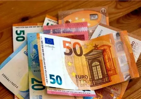 قیمت یورو امروز چهارشنبه 24 تیر؛ یورو 213 تومانی یعنی چه؟ + جدول عملکرد