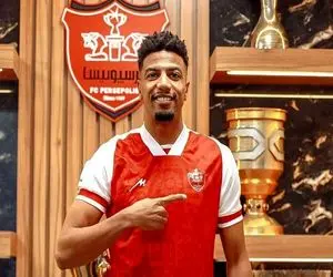 پاسخ ستاره خارجی پرسپولیس به شایعه جدایی