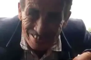 آواز شاد؛ پیرمرد ایرونی به انگلیسی رپ میخونه الحق که صداشم خوبه طفلی دندون نداره