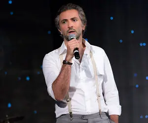 (ویدیو) طاها پارسا خواننده دنگ شو و پسر شجاع نوری فحاشی کرد!