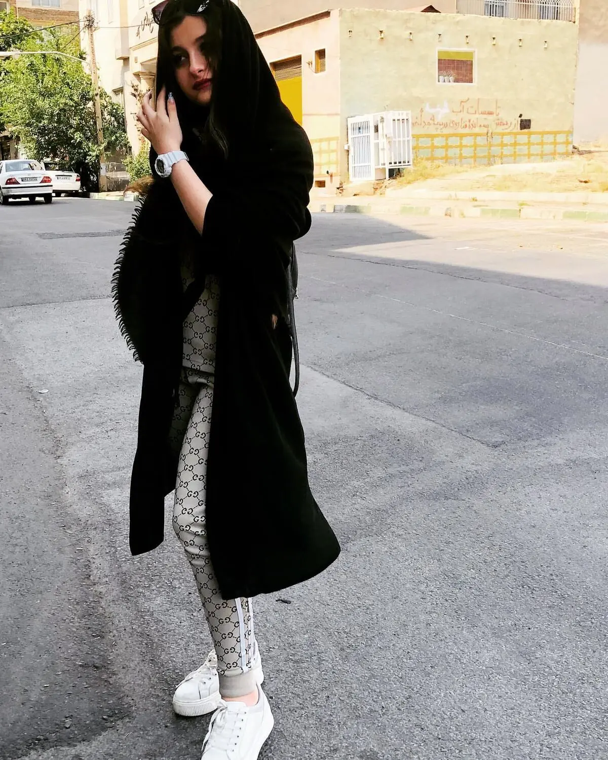 nikaforghaniofficial_1594333102_1