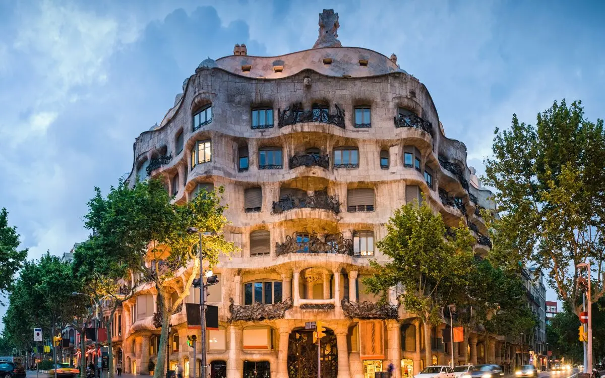 La-Pedrera-Barcelona-architecture