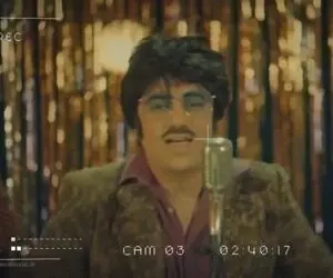 آواز ماندگار؛ محسن ابراهیم زاده با استایل دهه 50 طنز با آهنگ آی لیلی آی لیلی ترکوند