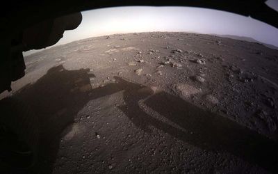 اولین تصاویر رنگی مریخ ‌نورد ناسا بعد فرود 