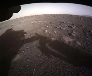 اولین تصاویر رنگی مریخ ‌نورد ناسا بعد فرود 