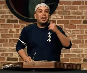 سکانس خندان/گل های داوودی عباس جمشیدی با اون بحن زنونه کار همه رو تموم کرد/همه پخش زمین