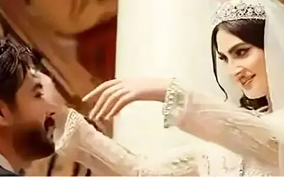 آواز عاشقانه؛ محمدرضا علیمردانی تو عروسی مریم مومن خوند عشق یعنی گل به جای خار باشد