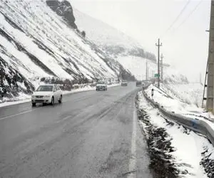 برفی و لغزنده شدن جاده کندوان