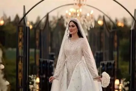 آواز شاد؛ فرمالیته عروسی مریم مومن با آهنگ من زن آرمین نمیشم وای وای به سبک بانوعمارت