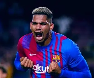 مدافع بارسلونا جام جهانی را از دست داد!