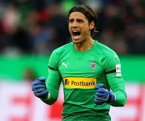 (ویدیو) واکنش های استثنایی یان زومر در مقابل بایرن مونیخ؛ 19 سیو اسپایدرمن!