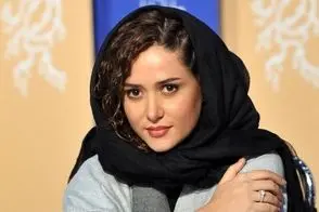 سکانس خندان/رسما پرینازو معتاد کردن رفت/بازم درخواست داره که عباس جمشیدی مقاومت میکنه