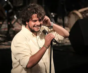 آواز خوش محلی؛ هنرمند بوشهری با چه لهجه شیرینی میخونه دلی دلی شعر یادم رفت