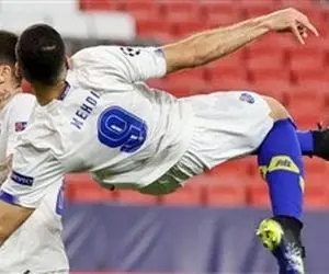 جایزه پوشکاش را برای مهدی طارمی رزرو کنید!