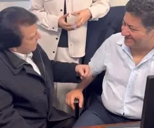 آواز احساسی؛ عباس قادری با حال بد رفته دکتر و ازش میخوان خوش به حالت تکه سنگ رو بخونه