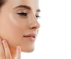 هفت ماده غذایی که می توانند باعث بروز جوش و آکنه شوند!