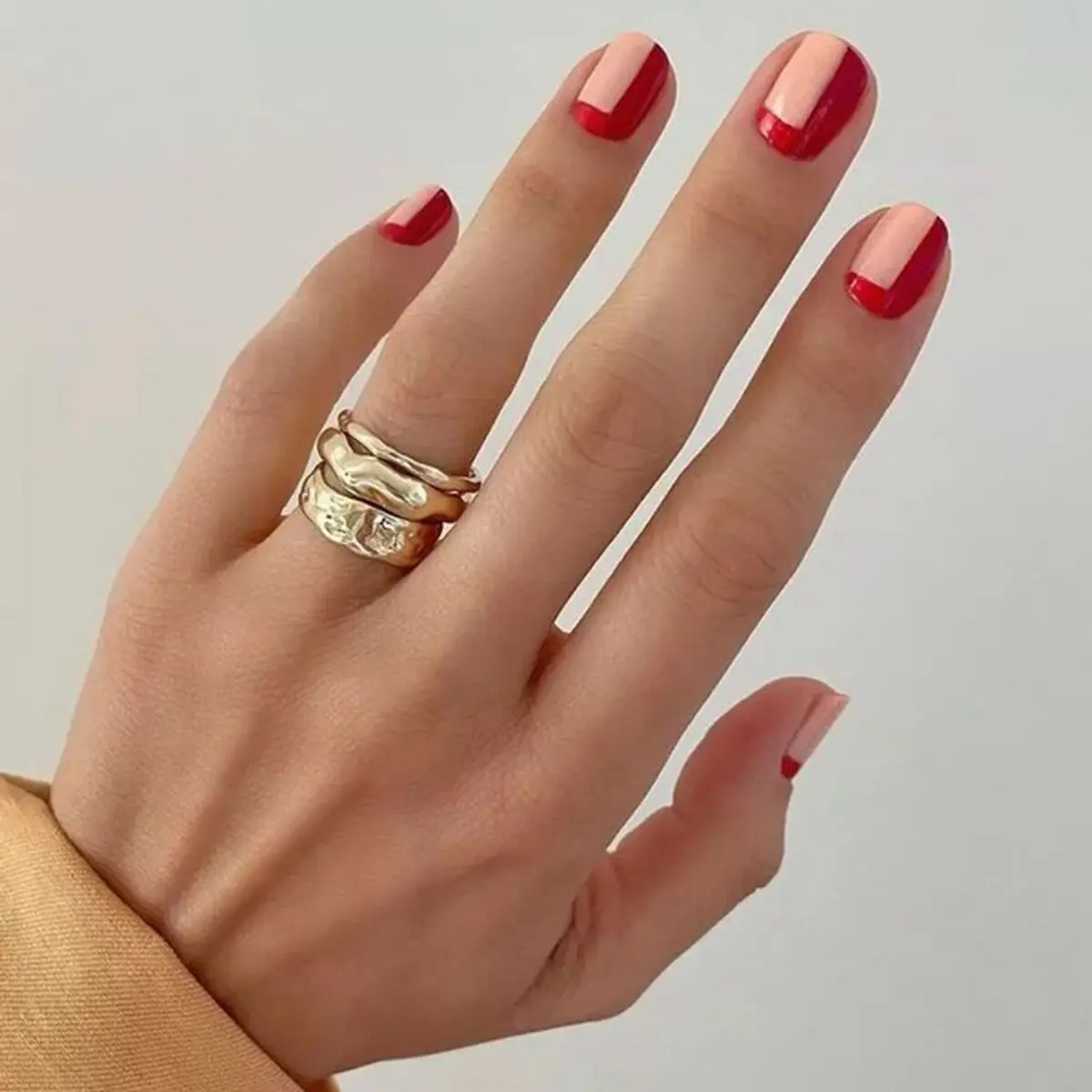 red-nail-model-for-girls-6