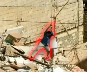 عواقب موشک؛ مردی که فرشته هستش اما بی باله و نوزاد ۹ ماهه رو از زیر آوار در میاره ایول