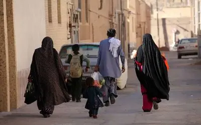 مردم چگونه می توانند اتباع غیرمجاز را معرفی کنند؟