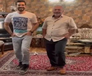 آواز شاد؛ پسره آهنگ پلی کرد با باباش برقصن دید پدر جان خیلی قر تو کمرش فراوونه پاچید
