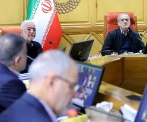 حمله روزنامه اصولگرا به منتقدان پزشکیان