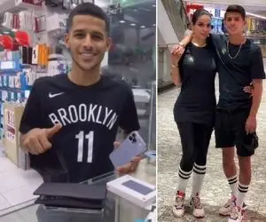 (عکس) آیفون 13؛ کادوی لاکچری مهدی قائدی برای همسرش!