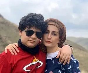 (عکس) شقایق دهقان در آغوش پسرش