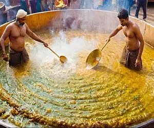 غذای خیابانی / عجیب ترین غذاهای خیابانی جهان که شما رو شوکه میکنه